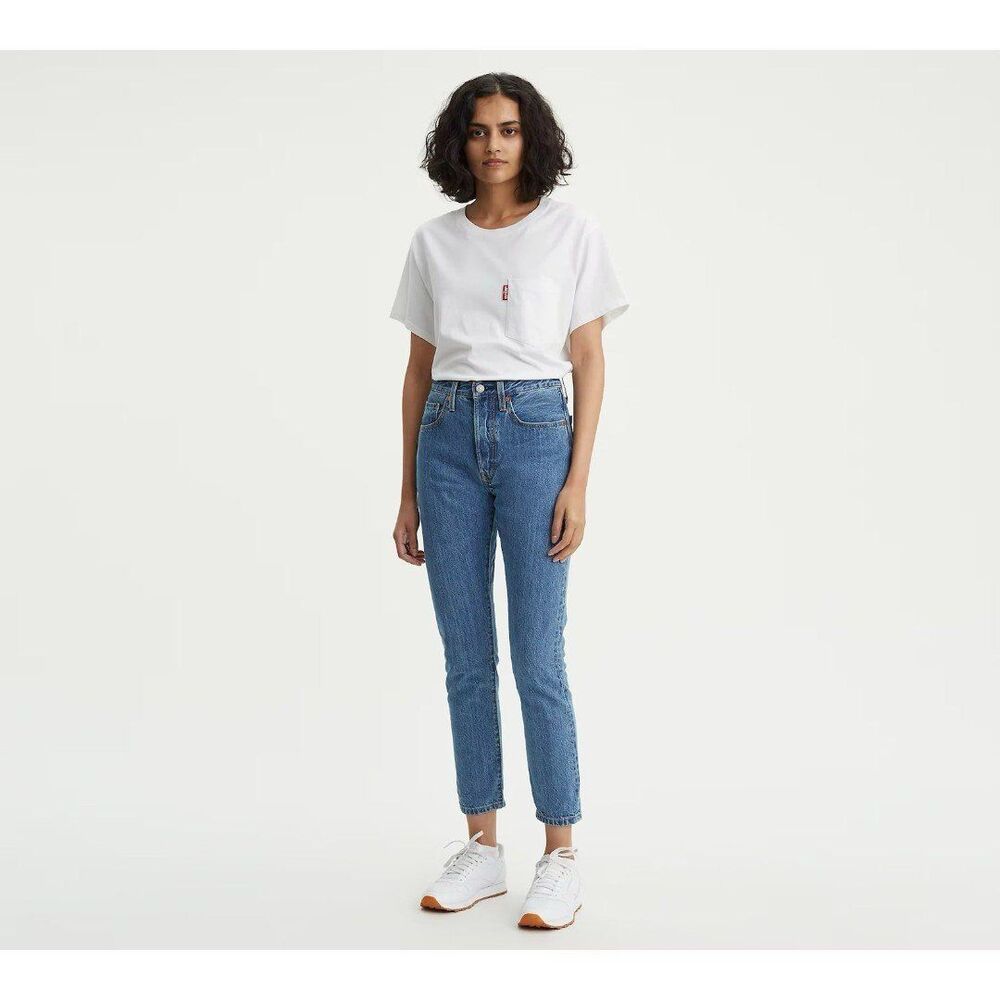 Levi’s 501 Medium Wash High Rise Button Fly Skinny/Slim Fit Size 28